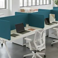 akustik keçe masa seperatörü turkuaz